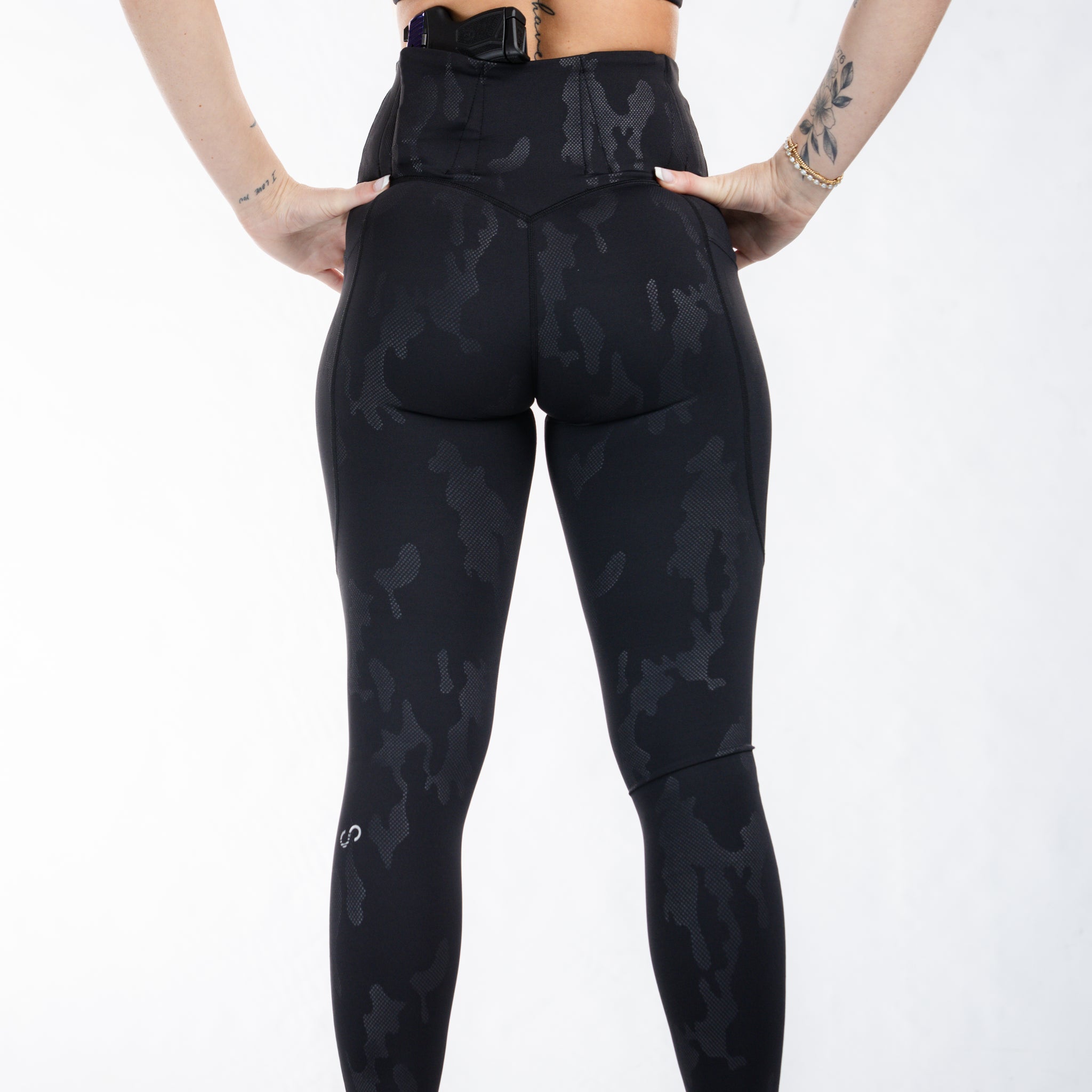 Concealed Carry Leggings Empowered With Pockets| Black Camo
