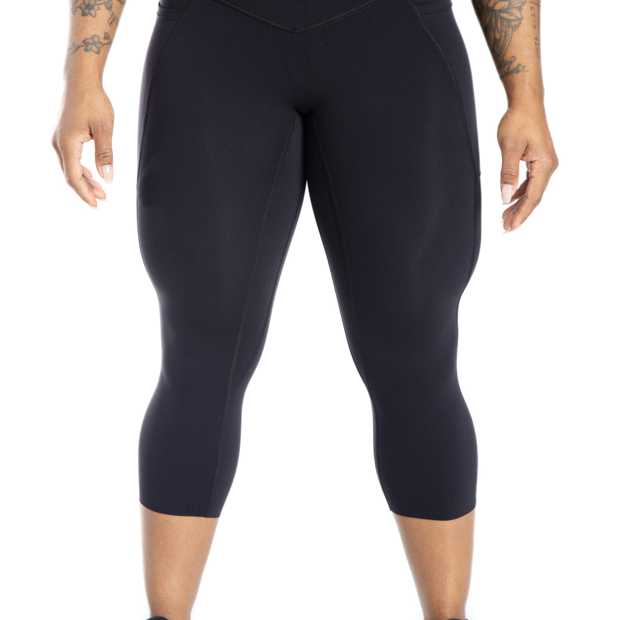 NKD Capris With Pockets Mid Waist | Black