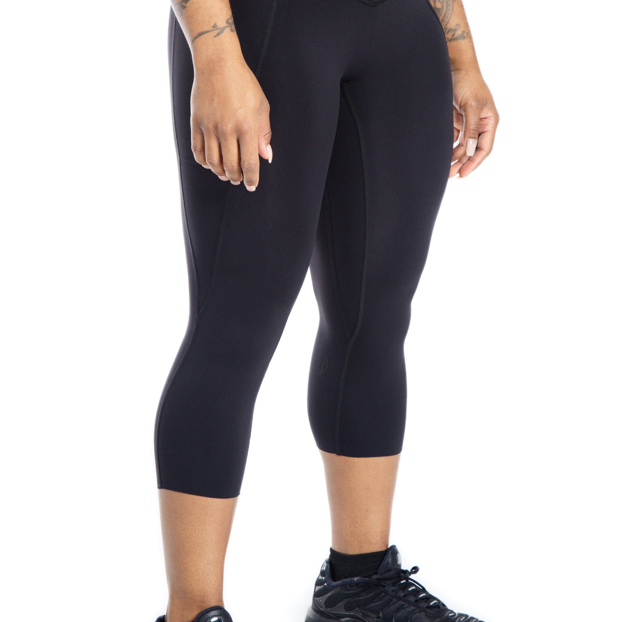 NKD Capris With Pockets Mid Waist | Black