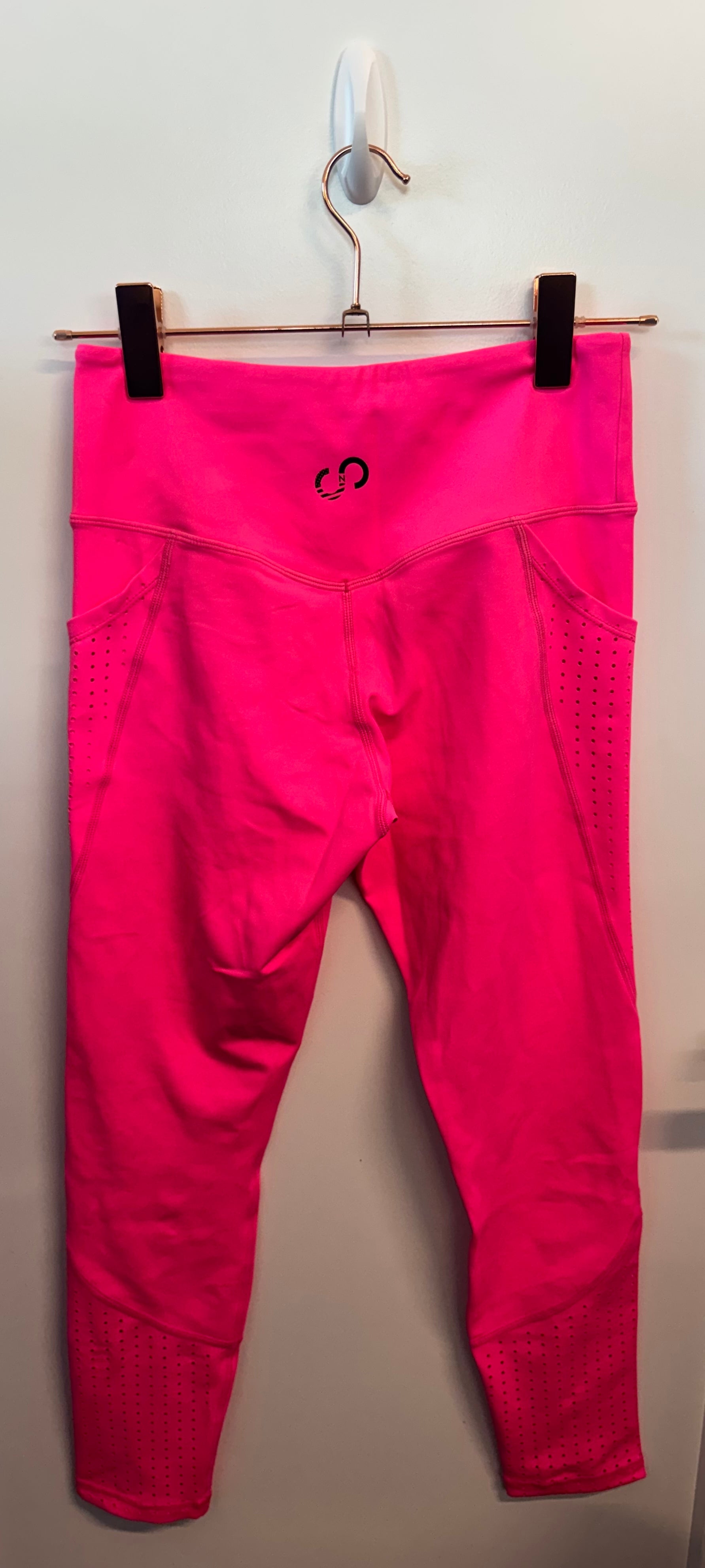 SAMPLE: Empowered Leggings With Pockets & Laser Cuts | Hot Pink - S