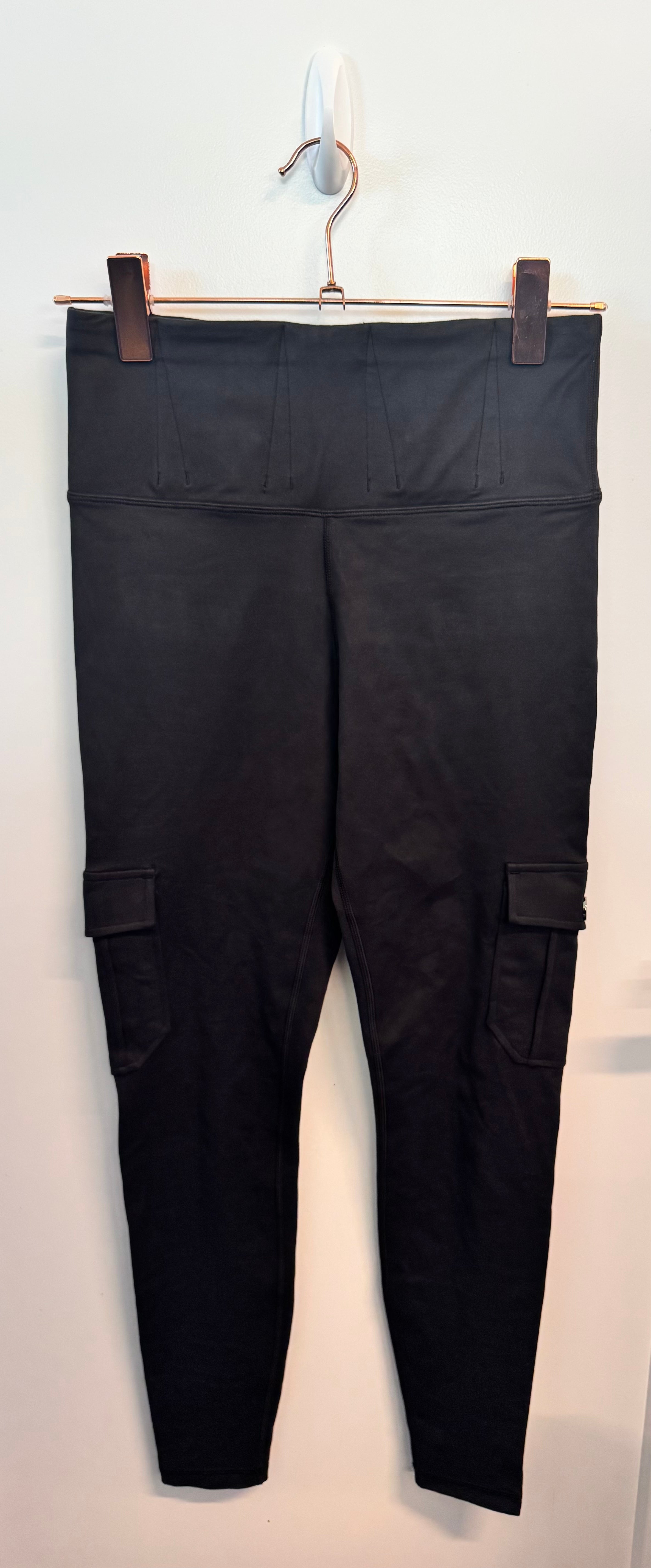 SAMPLE: Concealed Carry Leggings With Tactical Pockets | Black