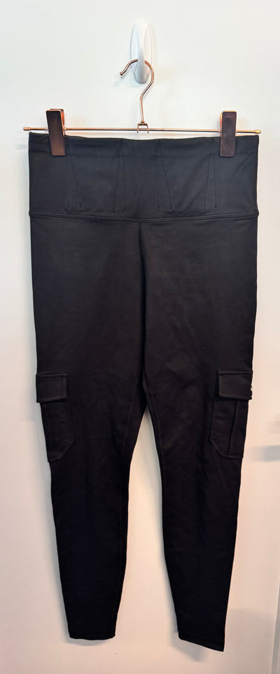 SAMPLE: Concealed Carry Leggings With Tactical Pockets | Black