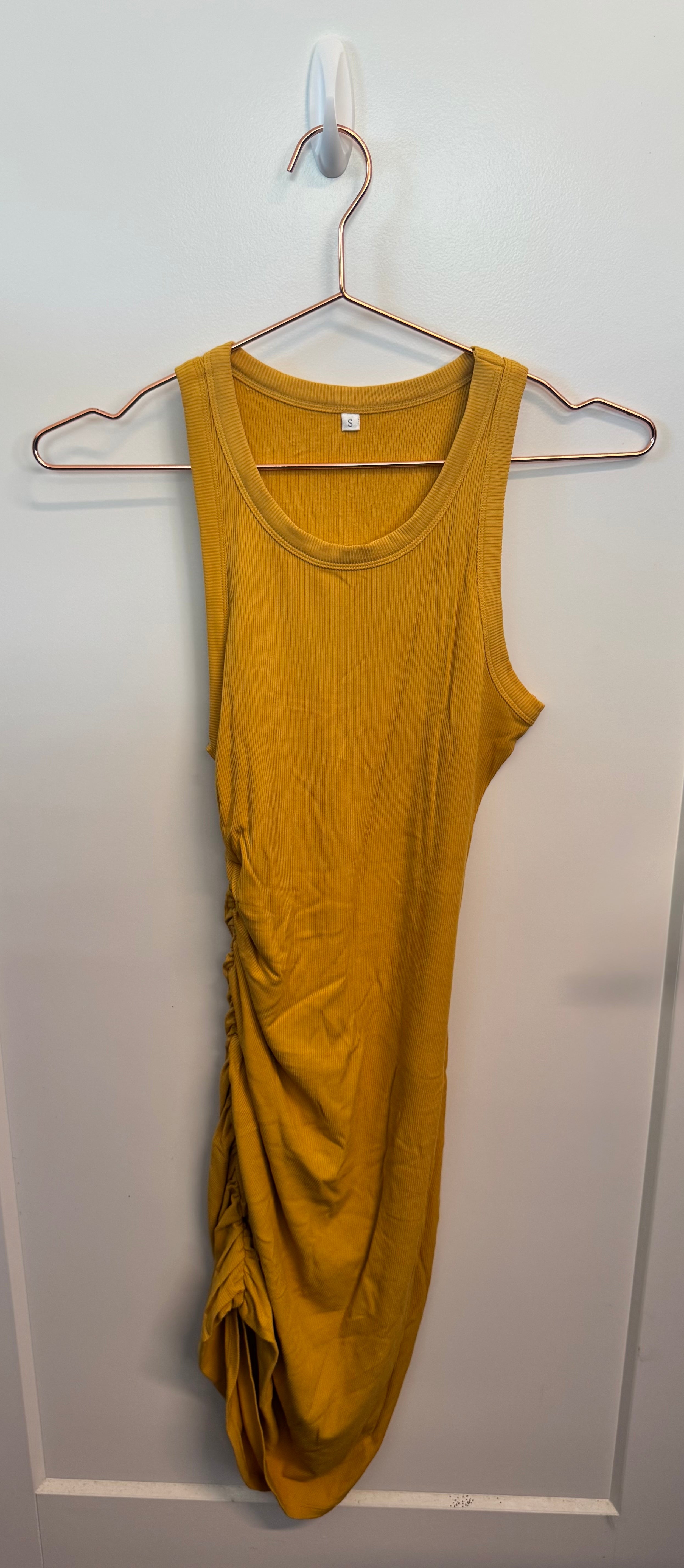 SAMPLE: Ribbed Side Ruched Dress | Golden - S