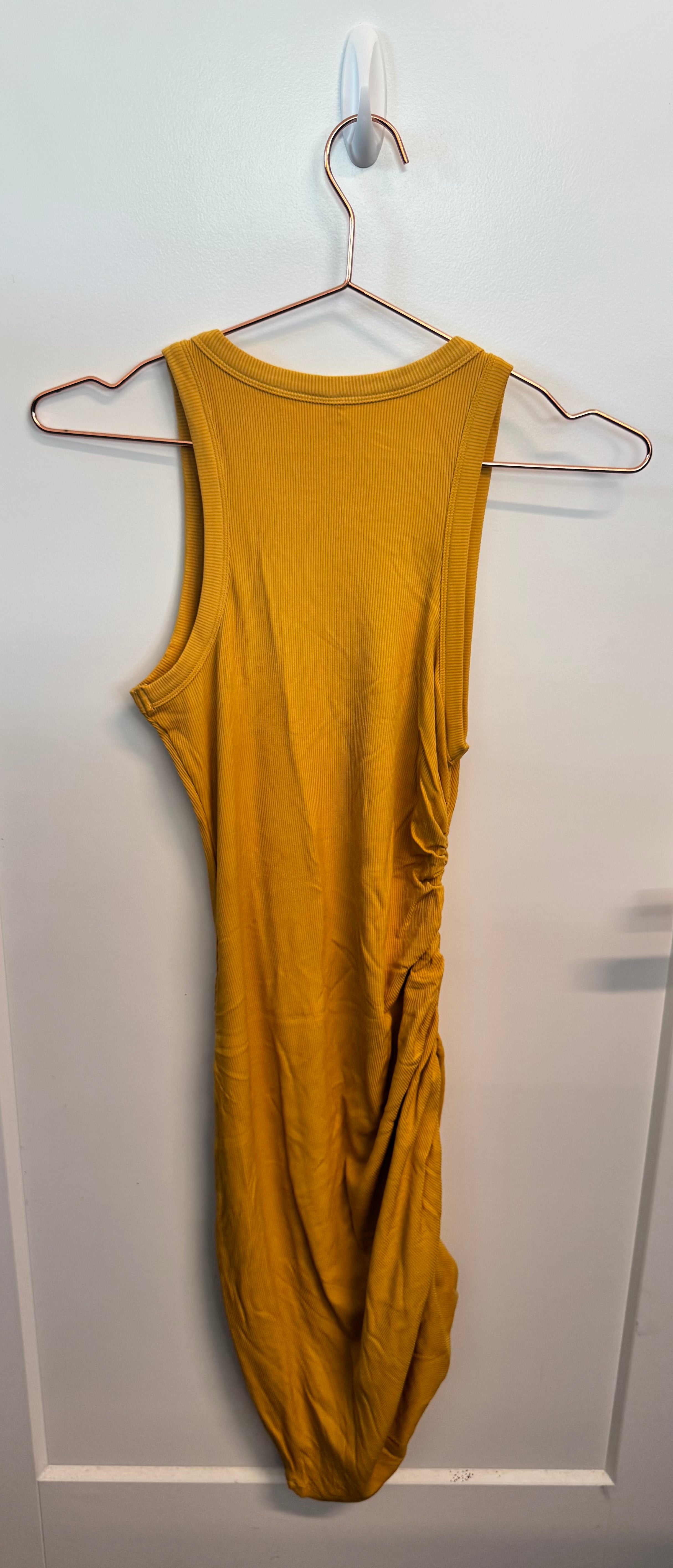 SAMPLE: Ribbed Side Ruched Dress | Golden - S