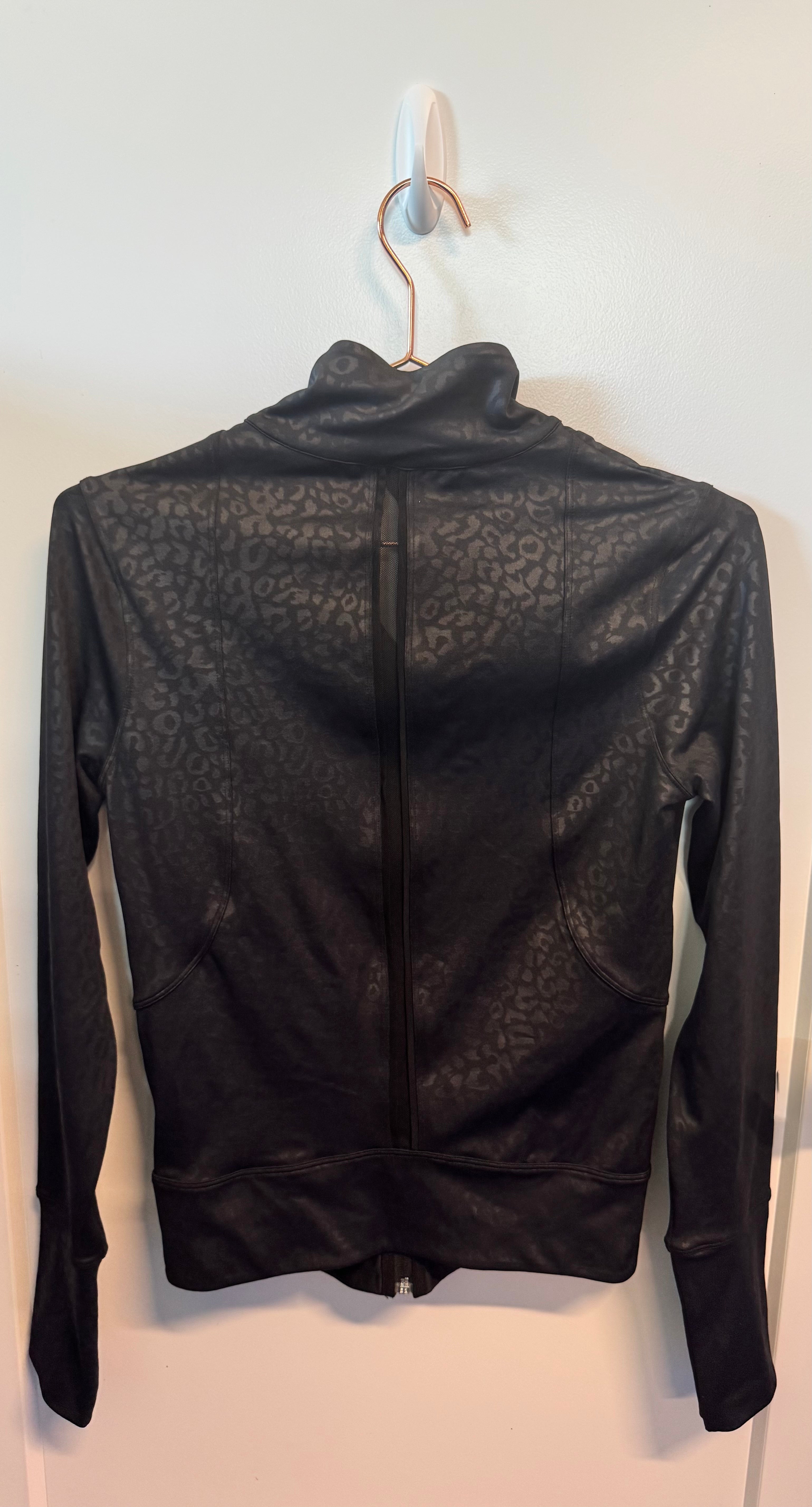 SAMPLE: Zip up Jacket | Black Leopard - S