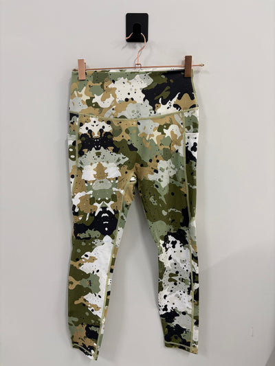 SAMPLE: Empowered Leggings W/Pockets | Splattered Green Camo - Small