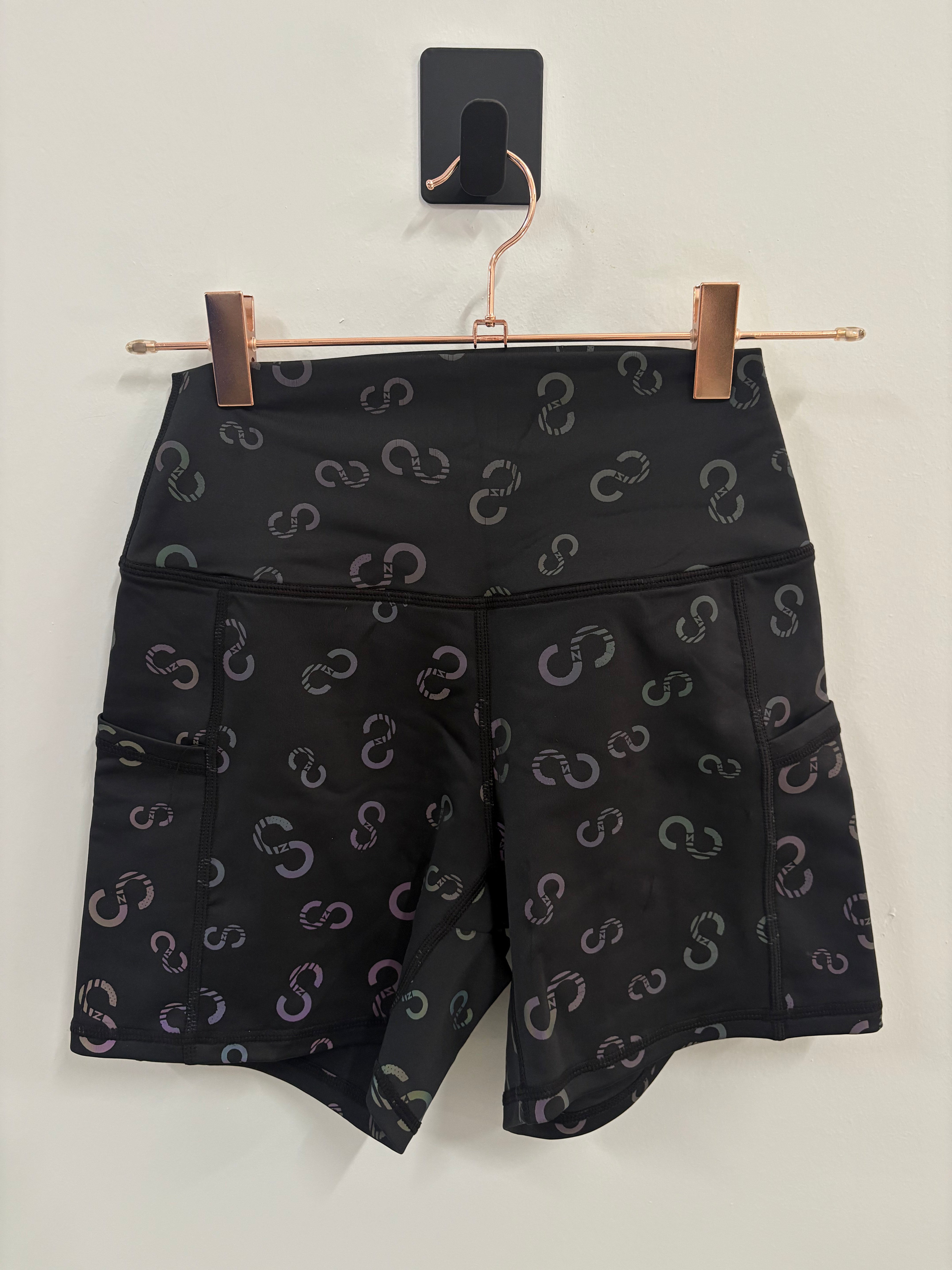 SAMPLE: Empowered 5" Shorts W/Pockets & Booty Scrunch | Black Reflective - Small