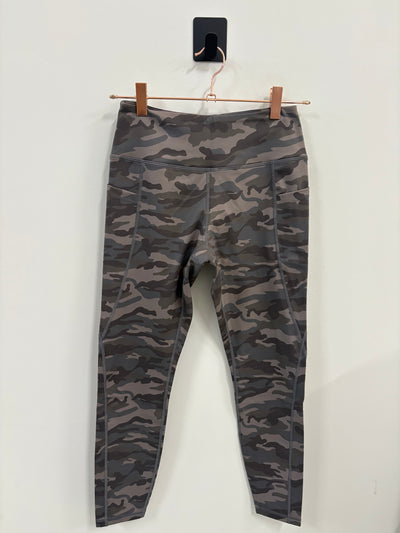SAMPLE: NKD Leggings W/Pockets | Grey/Brown Camo - Small