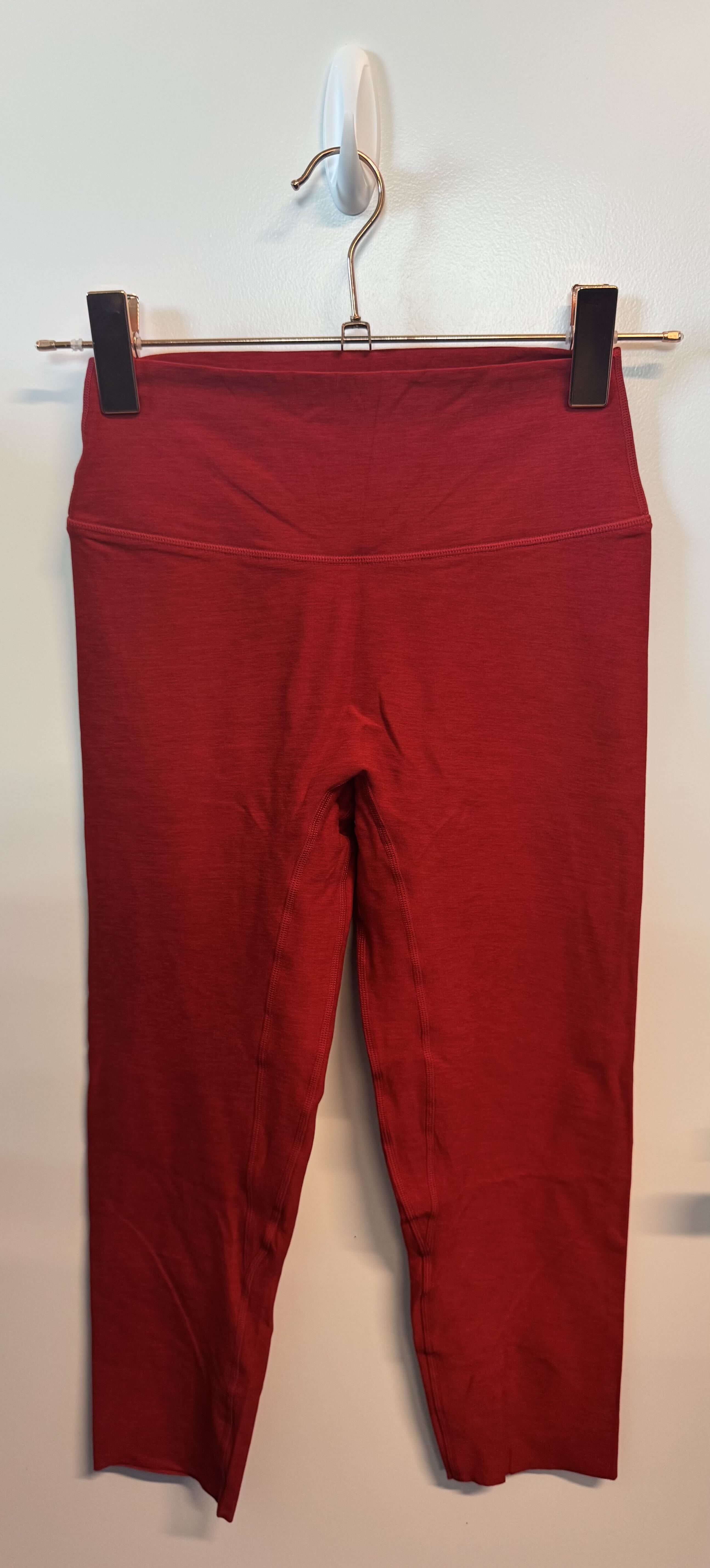 SAMPLE: Dream Capris | Red - S