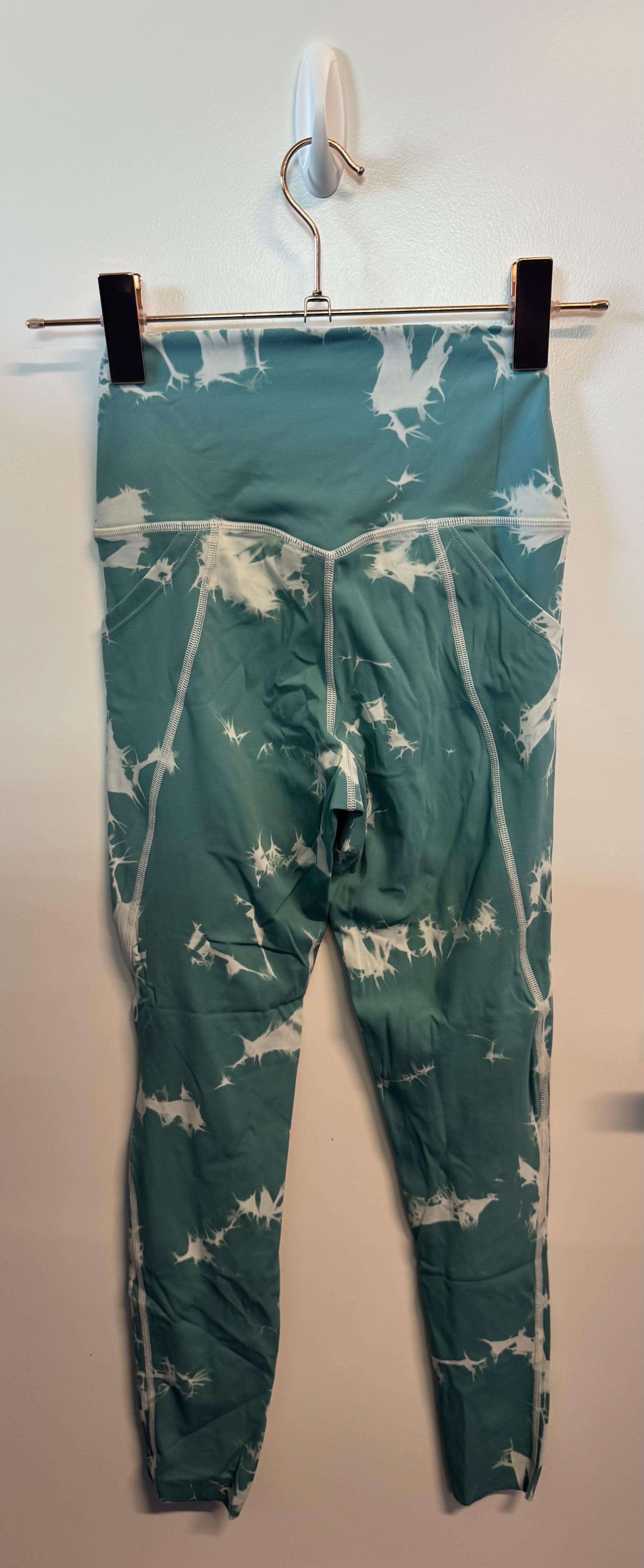SAMPLE: Leggings With Pockets | Teal & White Print - S