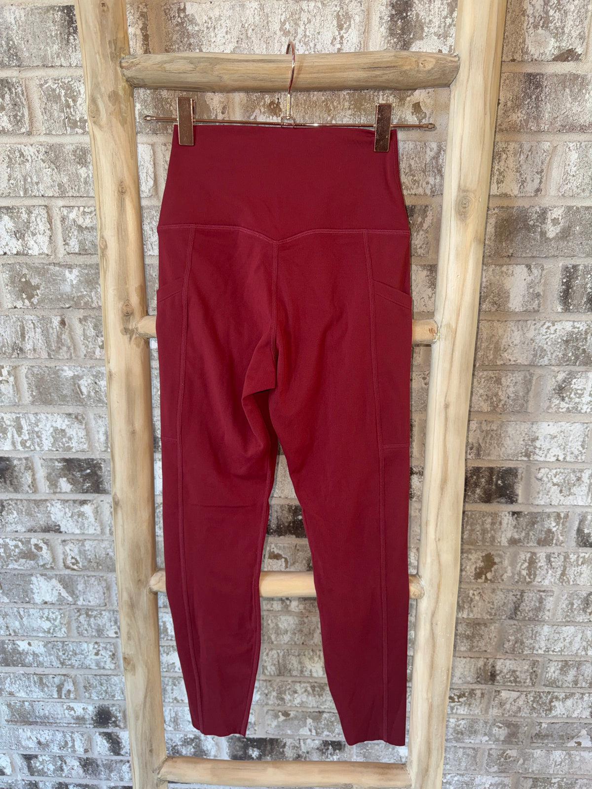 SAMPLE: Leggings With Pockets | Red - Small