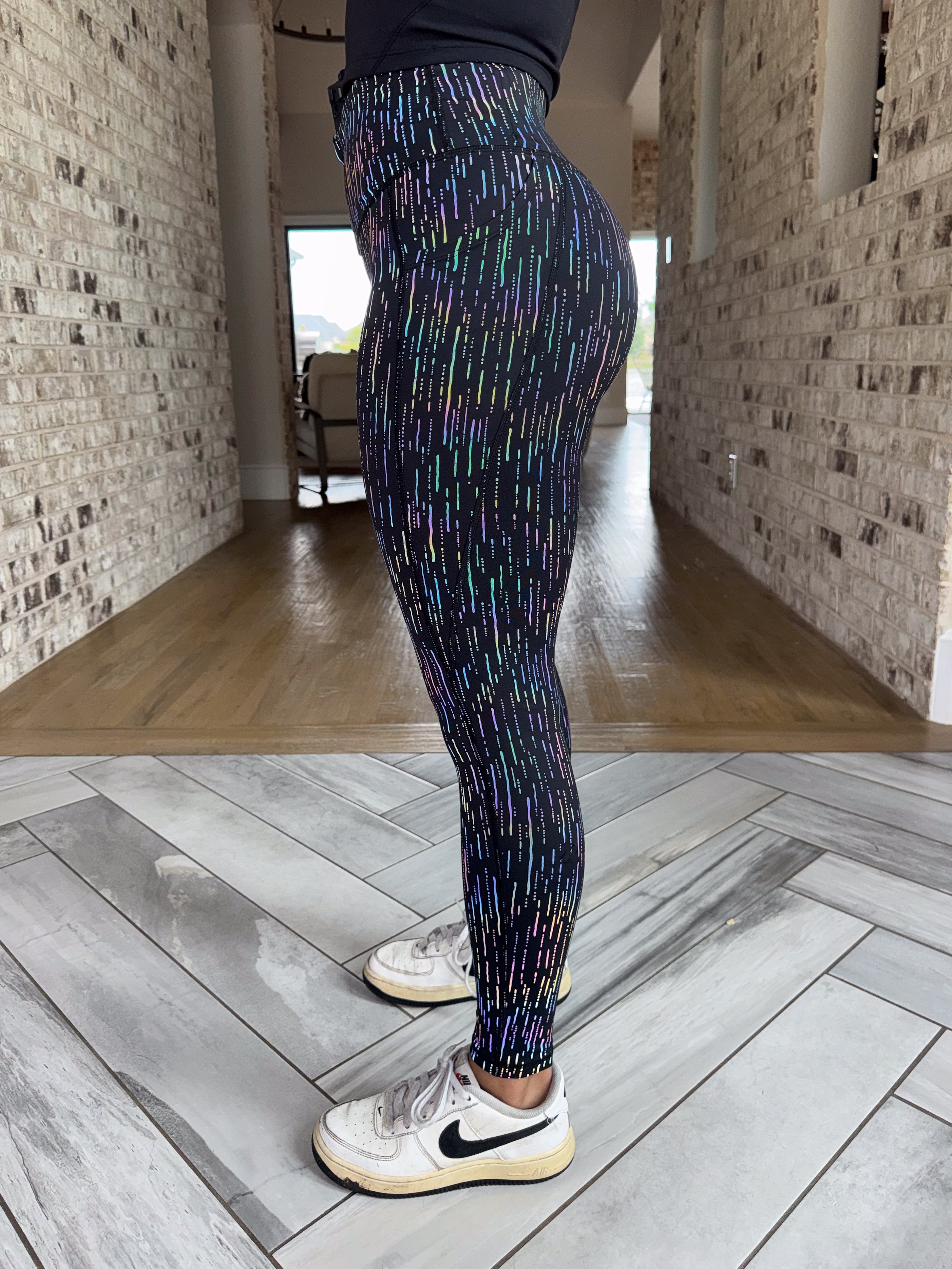 Concealed Carry Leggings With Pockets | Holographic Rain