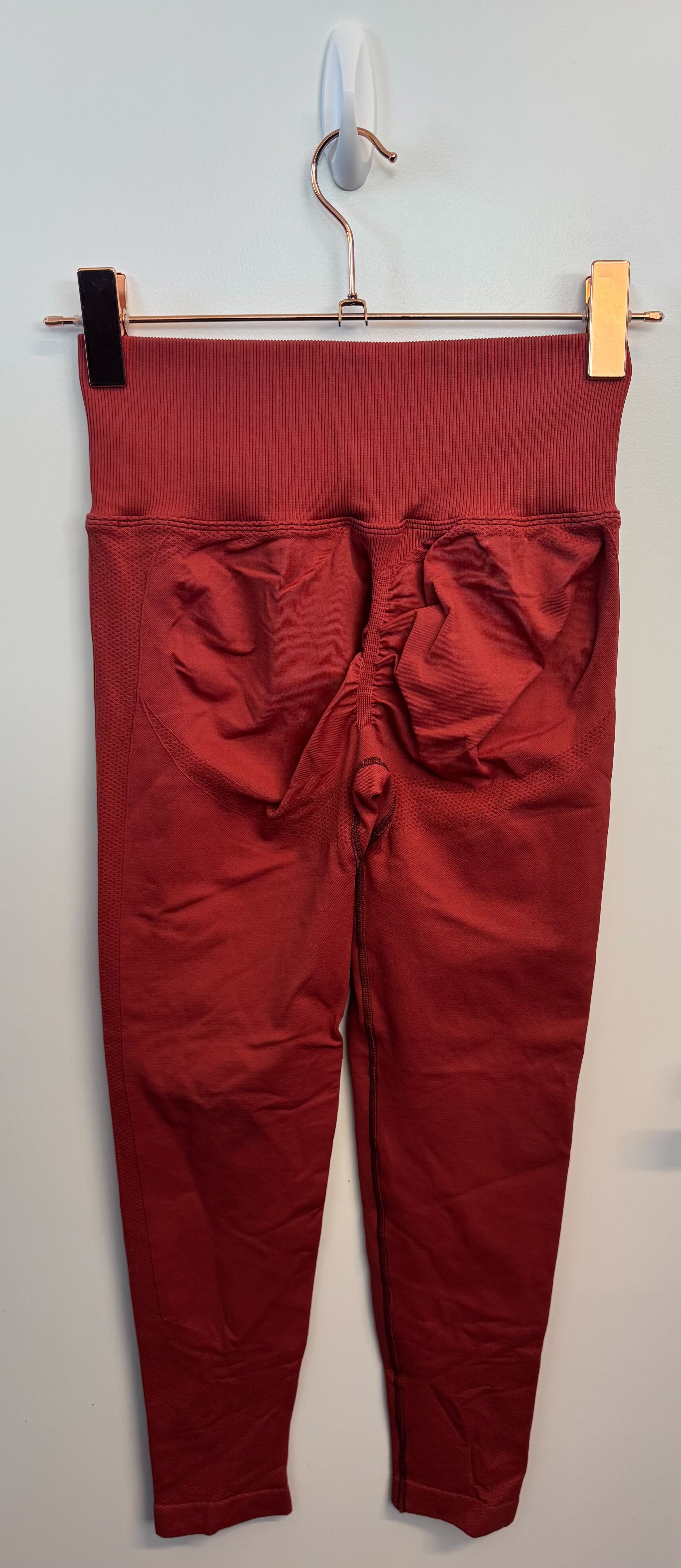 SAMPLE: Seamless Leggings With Scrunch | Brick - Medium