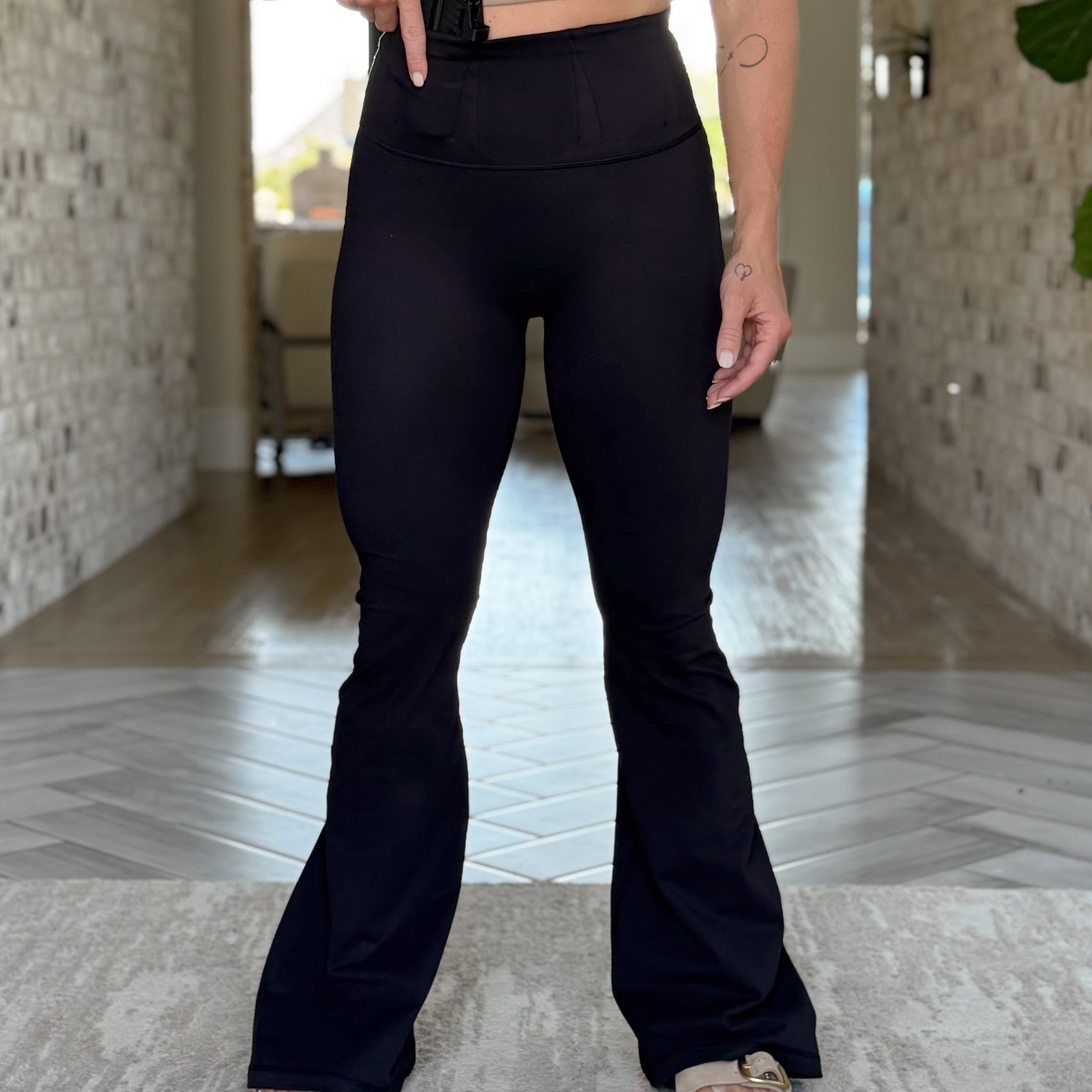 Concealed Carry Flare Leggings | Black