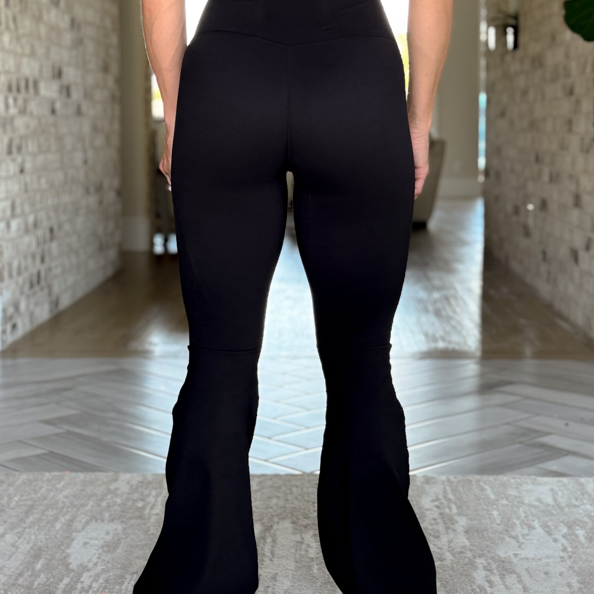 Concealed Carry Flare Leggings | Black