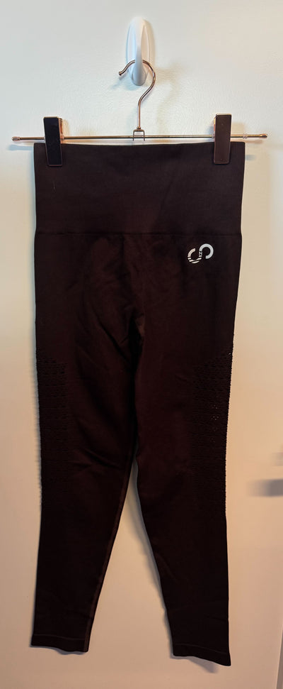 SAMPLE: Seamless Leggings With Cutouts & Scrunch | Dark Brown - Small