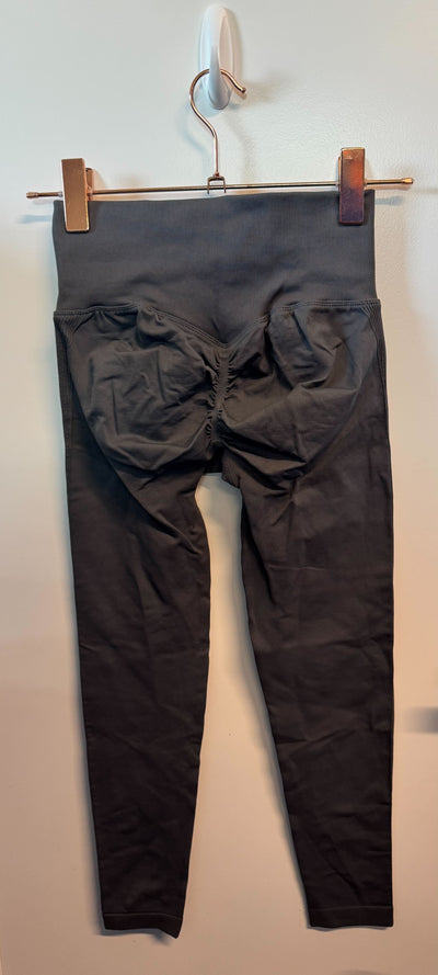 SAMPLE: Seamless Leggings With Scrunch | Grey - Small