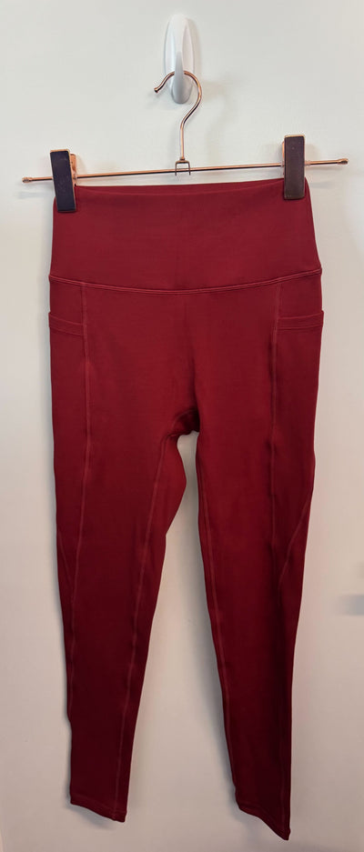SAMPLE: Leggings With Pockets & Scrunch | Red - Small
