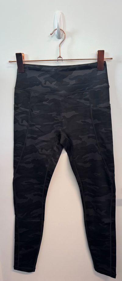SAMPLE: Leggings With Pockets | Black & Grey Camo - XS