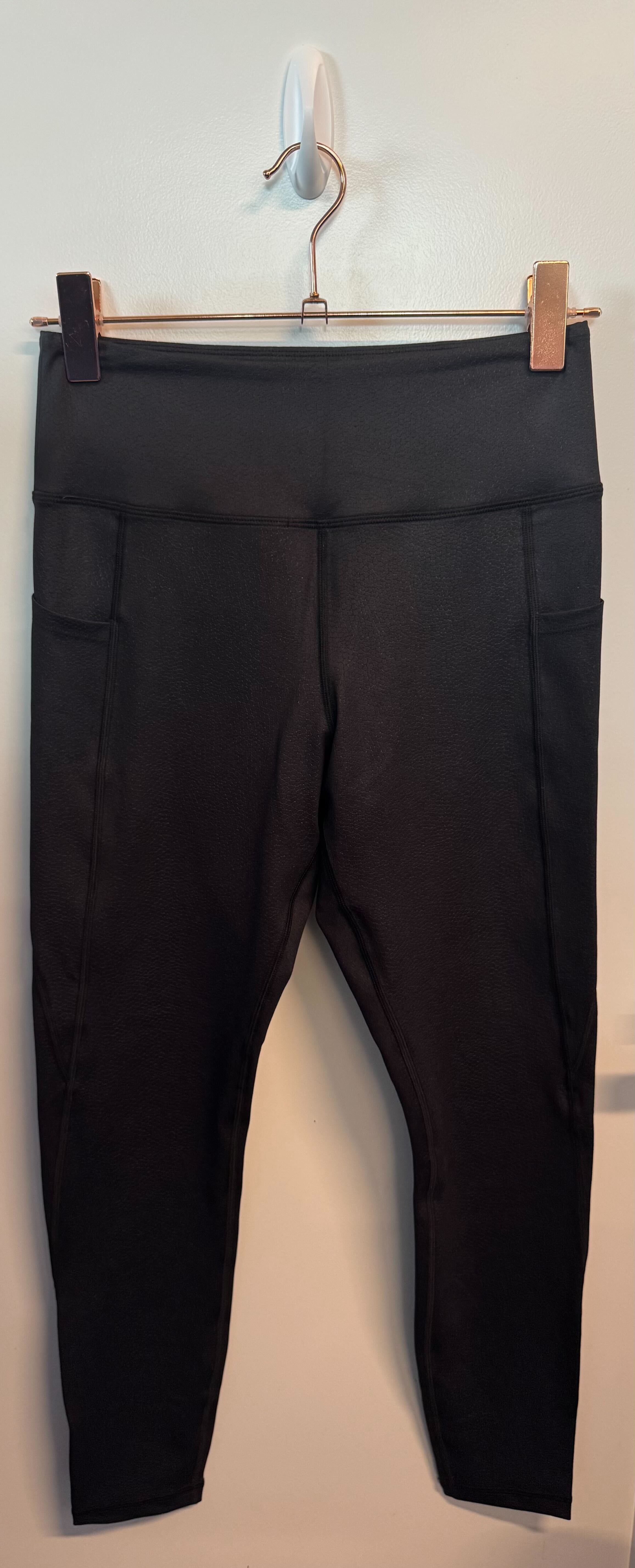SAMPLE: Empowered Leggings With Pockets | Black - M