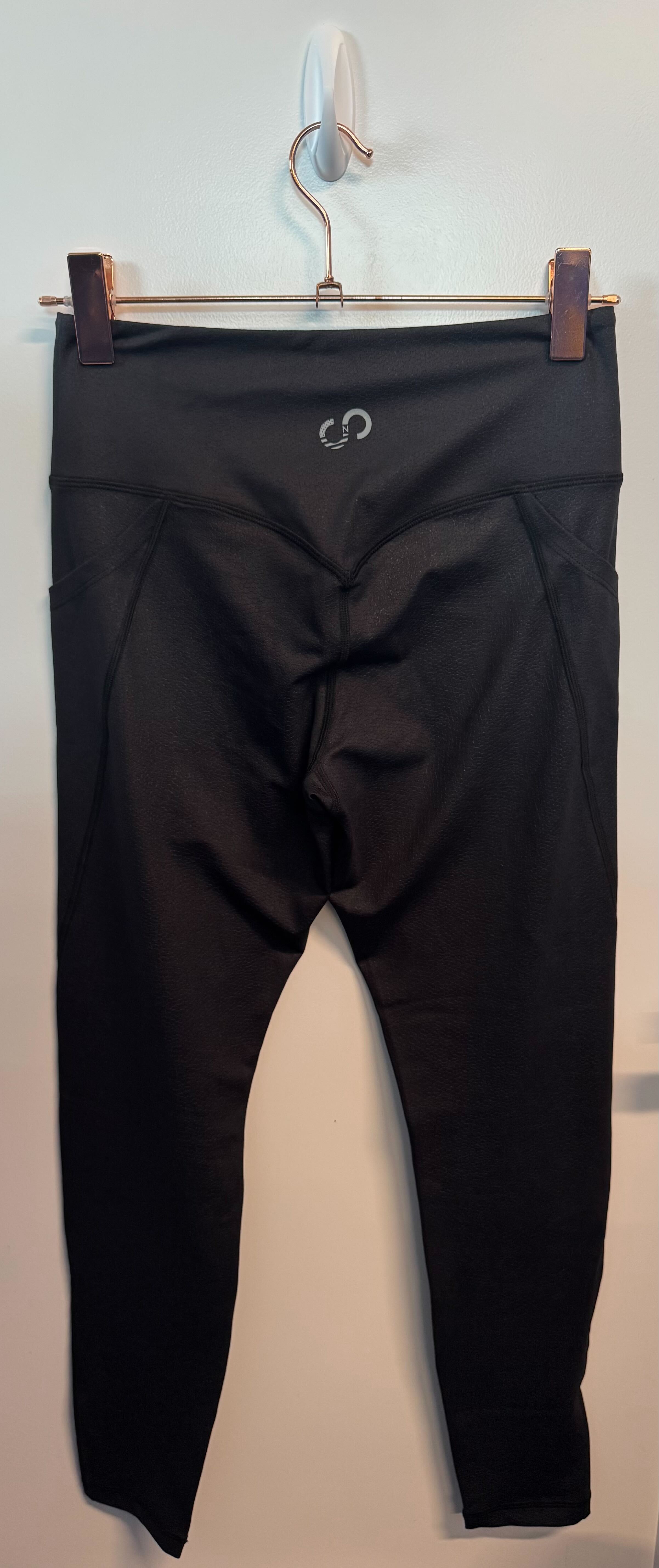 SAMPLE: Empowered Leggings With Pockets | Black - M
