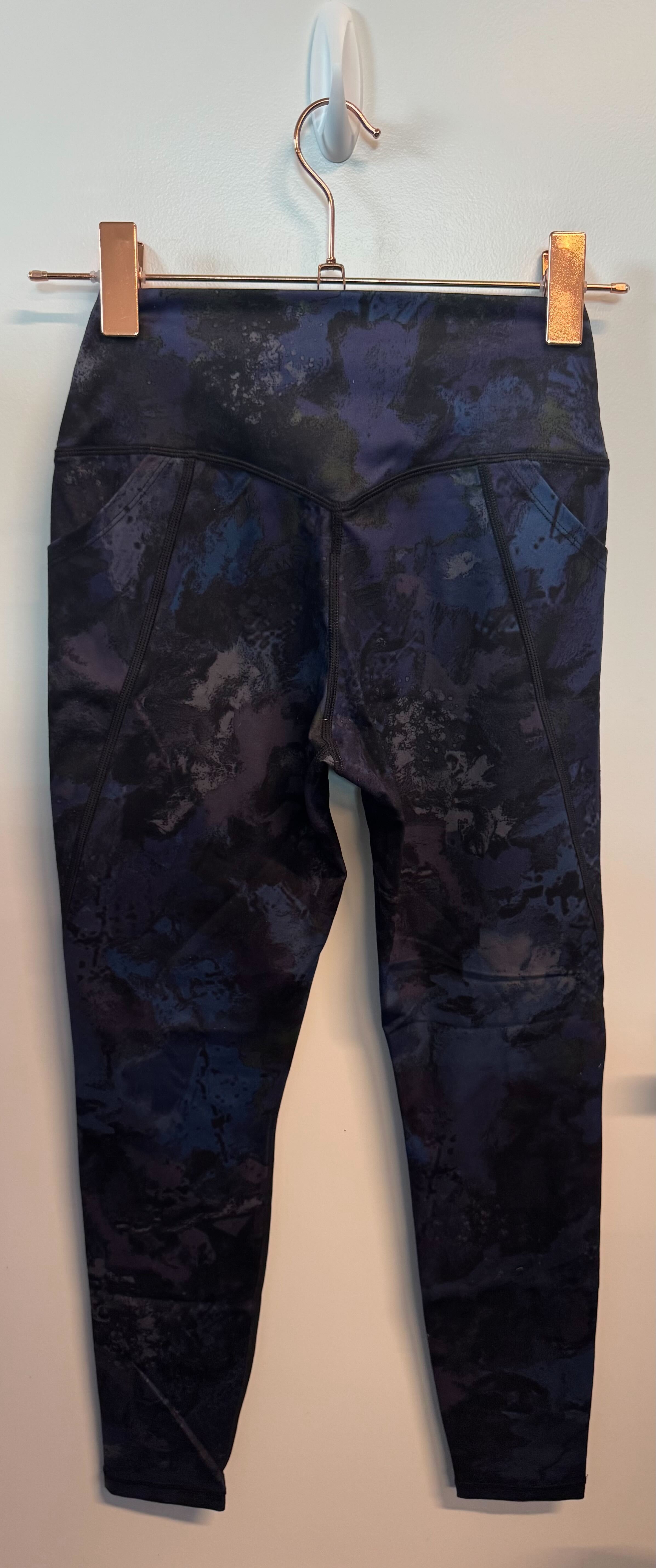 SAMPLE: Leggings With Pockets | Black & Purple Multicolored - S