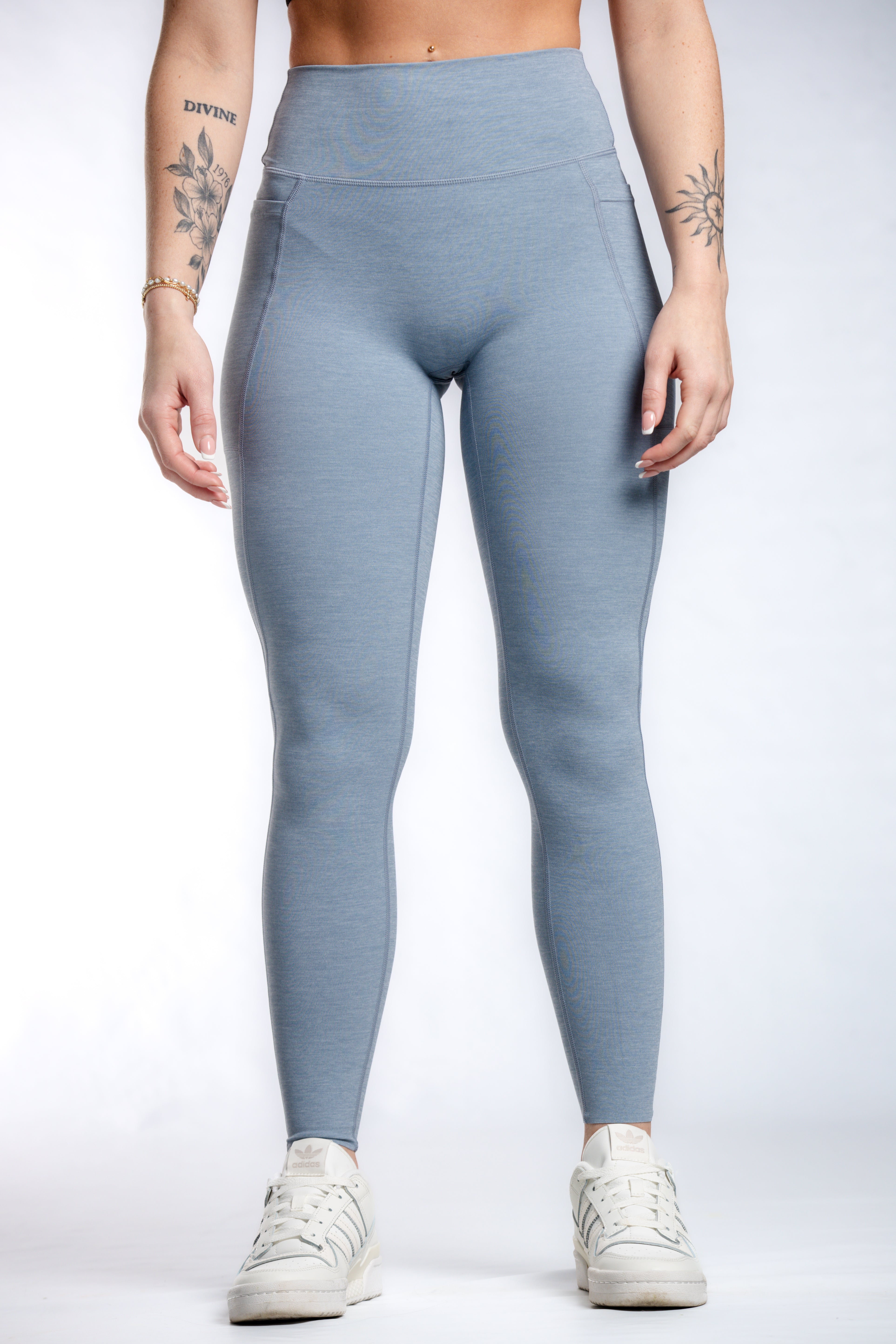 Resilient Leggings With pockets | Blue Storm