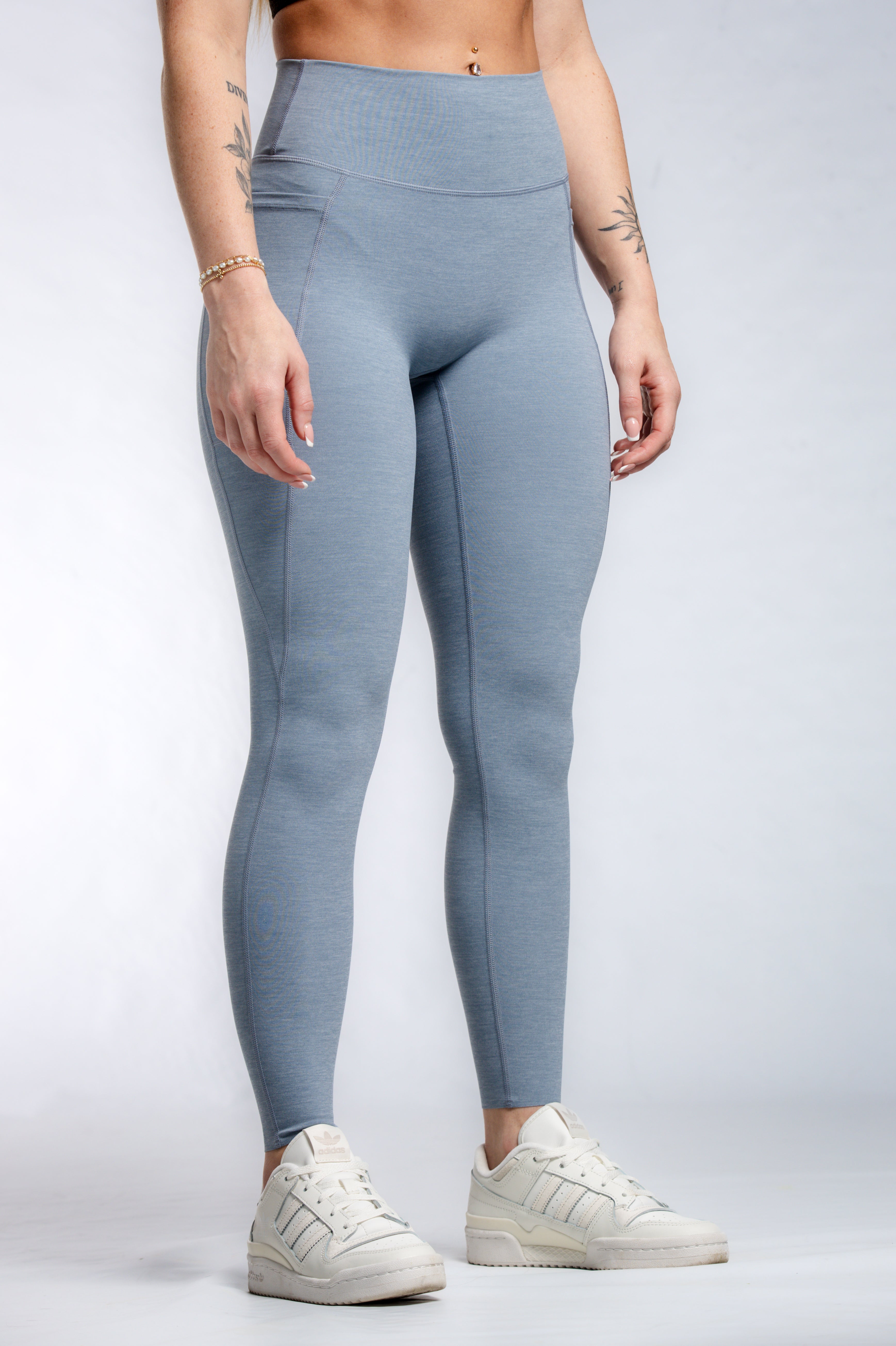 Resilient Leggings With pockets | Blue Storm