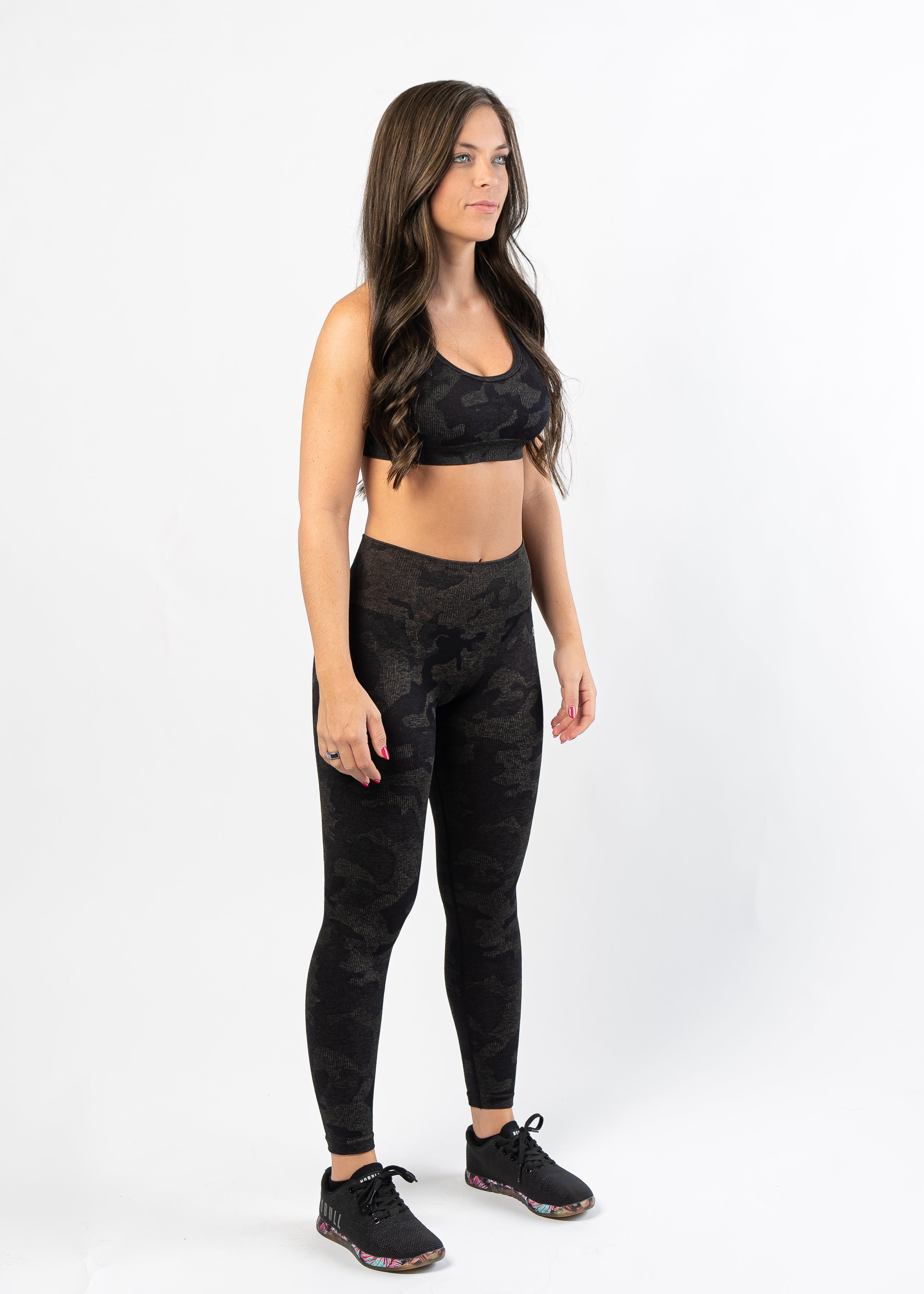Seamless Leggings With Scrunch | Black Camo