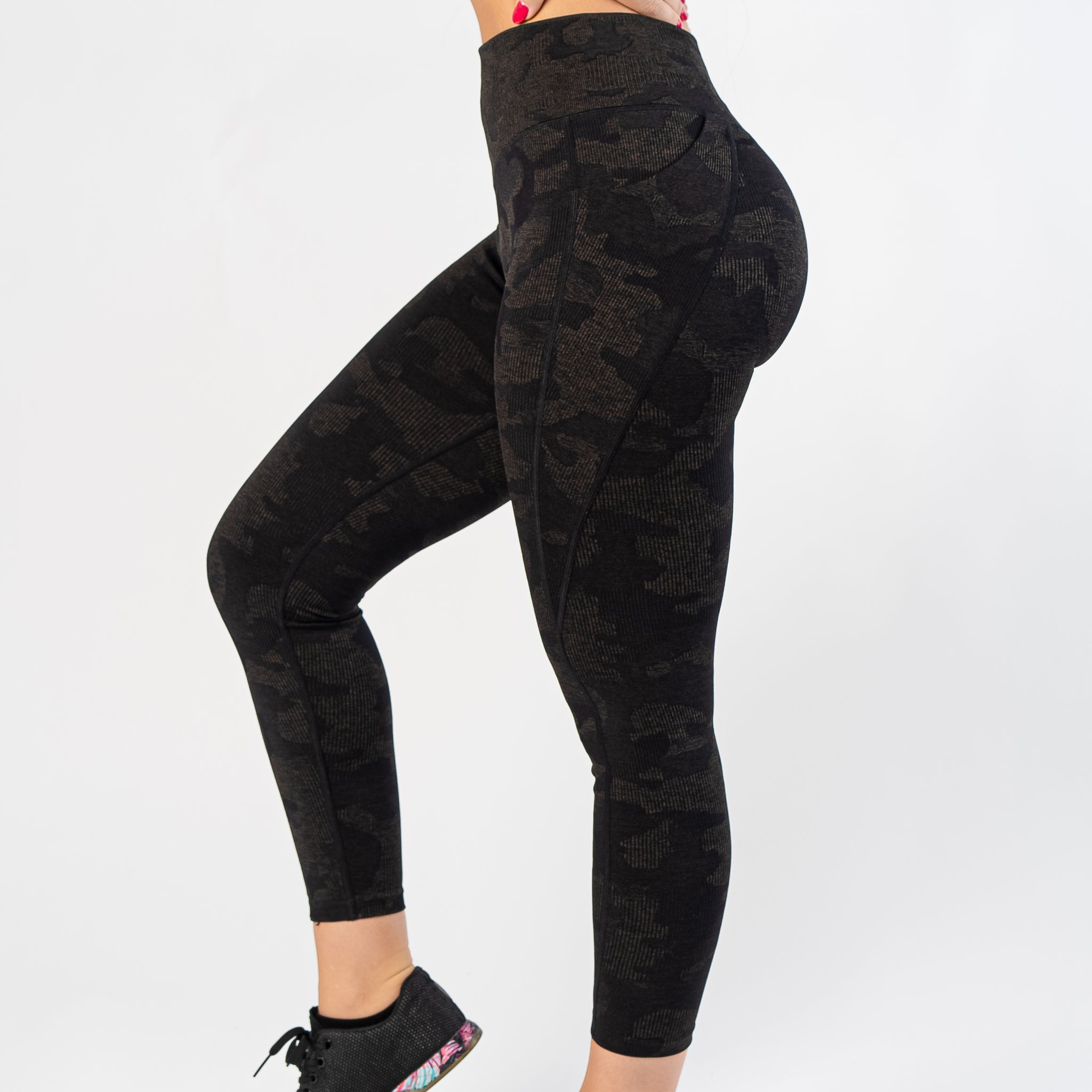 Seamless High Waist Leggings With Pockets | Black Camo